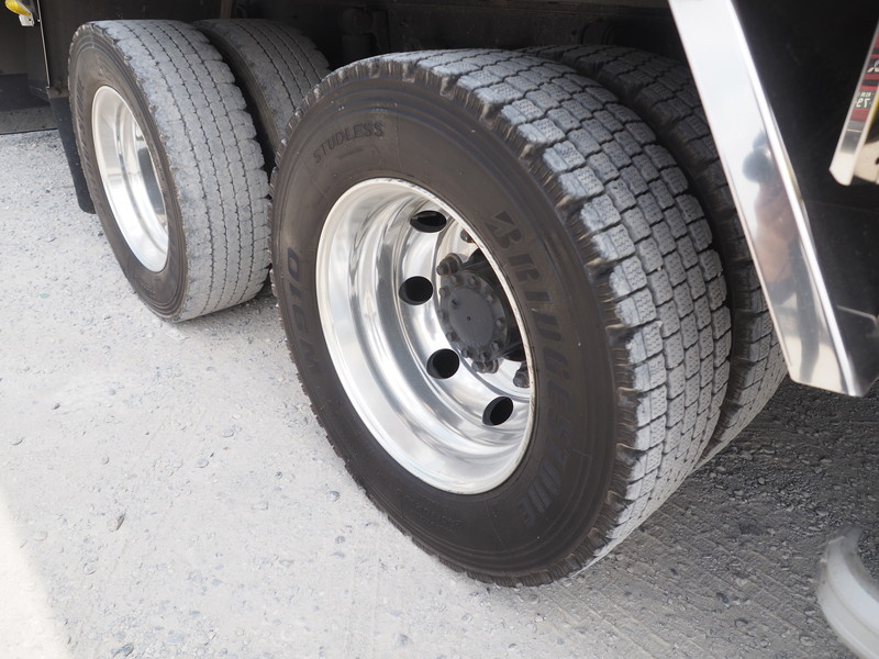 いすゞ ギガ ウイング車 大型 LKG-CYJ77A 年式 H24[写真51]