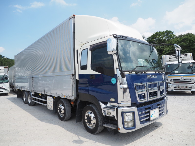 いすゞ ギガ ウイング車 大型 LKG-CYJ77A 年式 H24[写真04]