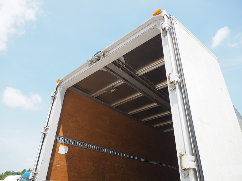 三菱ふそう ファイター ウイング車 中型 PDG-FK61F 年式 H19[写真25]