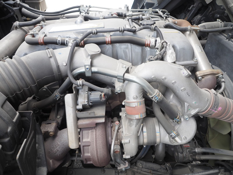 いすゞ ギガ ウイング車 大型 LKG-CYJ77A 年式 H22[写真49]