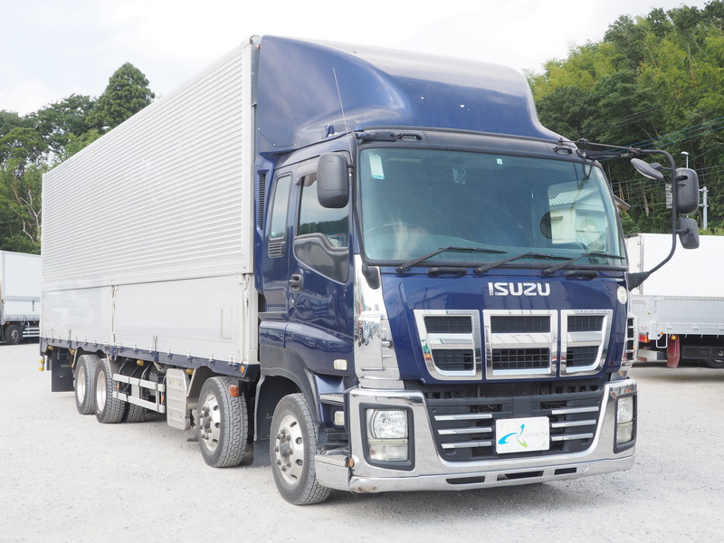 いすゞ ギガ ウイング車 大型 LKG-CYJ77A 年式 H22[写真04]