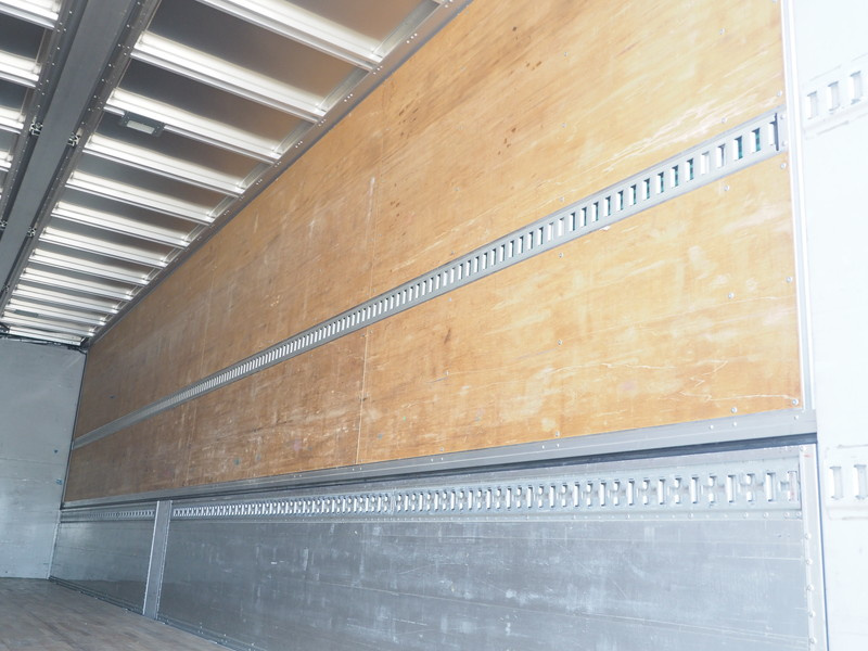 UDトラックス クオン ウイング車 大型 QKG-CG5ZA 年式 H27[写真32]