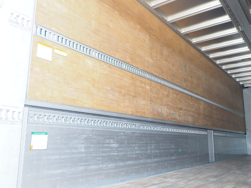 UDトラックス クオン ウイング車 大型 QKG-CG5ZA 年式 H27[写真31]