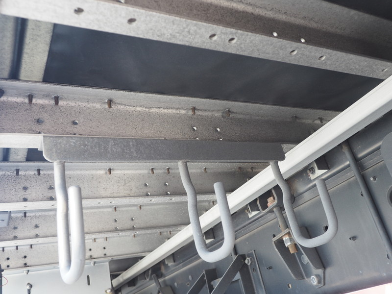 UDトラックス クオン ウイング車 大型 QKG-CG5ZA 年式 H27[写真50]