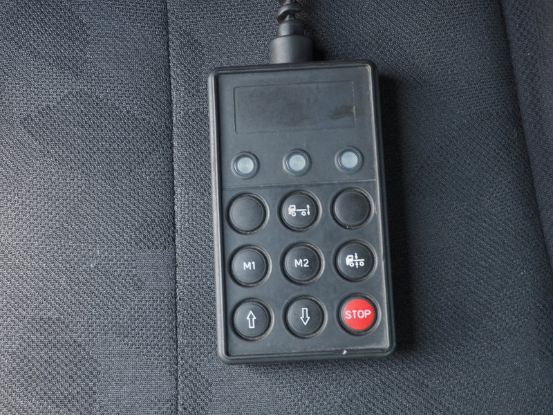 UDトラックス クオン ウイング車 大型 QKG-CG5ZA 年式 H27[写真42]