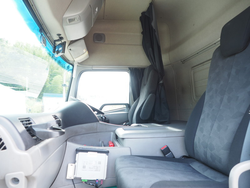 UDトラックス クオン ウイング車 大型 QKG-CG5ZA 年式 H27[写真43]