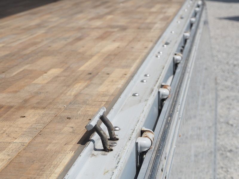 UDトラックス クオン ウイング車 大型 QKG-CG5ZA 年式 H27[写真17]