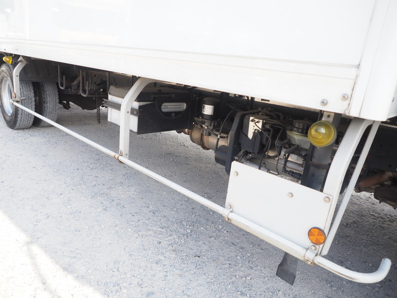 日野 レンジャー 冷凍バン 中型 TKG-FC9JKAA 年式 H27[写真11]