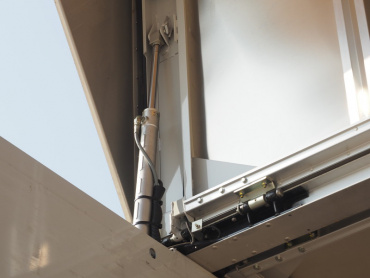 三菱ふそう ファイター ウイング車 中型 TKG-FK64F 年式 H25 [写真18]