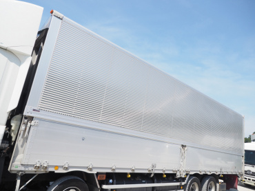 いすゞ ギガ ウイング車 大型 QPG-CYJ77B 年式 H28 [写真15]