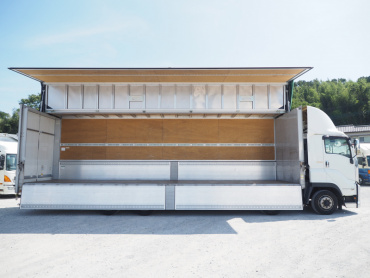 いすゞ ギガ ウイング車 大型 QPG-CYJ77B 年式 H28 [写真12]