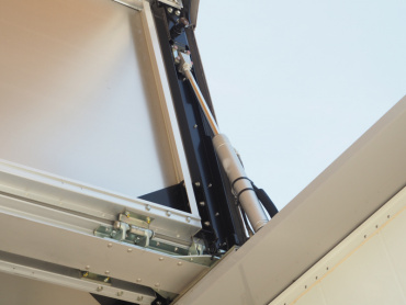 いすゞ ギガ ウイング車 大型 QPG-CYJ77B 年式 H28 [写真19]