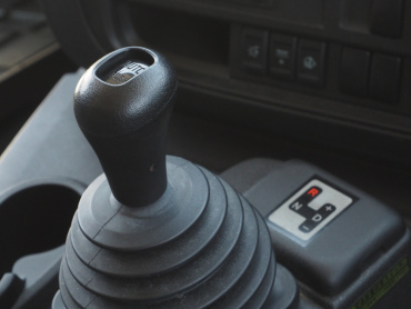 いすゞ ギガ ウイング車 大型 QPG-CYJ77B 年式 H28 [写真36]