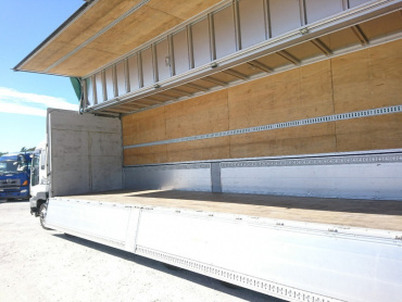 いすゞ ギガ ウイング車 大型 QKG-CYJ77A 年式 H26 [写真18]