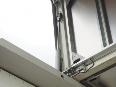 いすゞ ギガ ウイング車 大型 LKG-CYJ77A 年式 H22 [写真14]