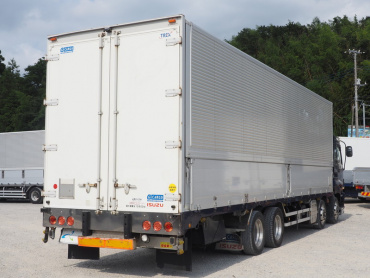 いすゞ ギガ ウイング車 大型 LKG-CYJ77A 年式 H22 [写真05]