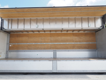 UDトラックス クオン ウイング車 大型 QKG-CG5ZA 年式 H27 [写真13]