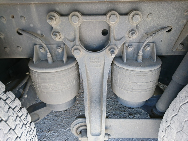 UDトラックス クオン ウイング車 大型 QKG-CG5ZA 年式 H24[写真38]