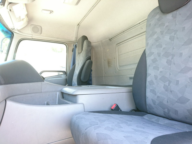 UDトラックス クオン ウイング車 大型 QKG-CG5ZA 年式 H24[写真34]