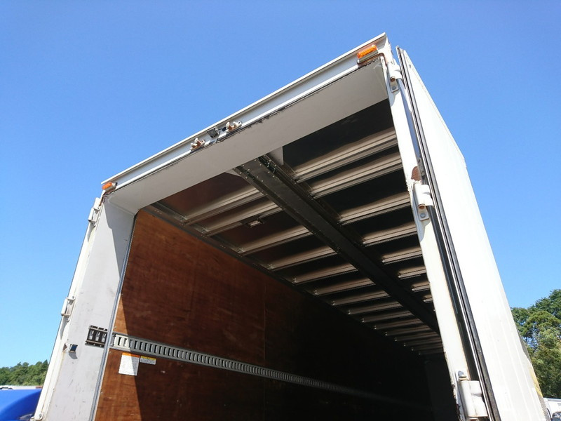 UDトラックス クオン ウイング車 大型 QKG-CG5ZA 年式 H24[写真26]