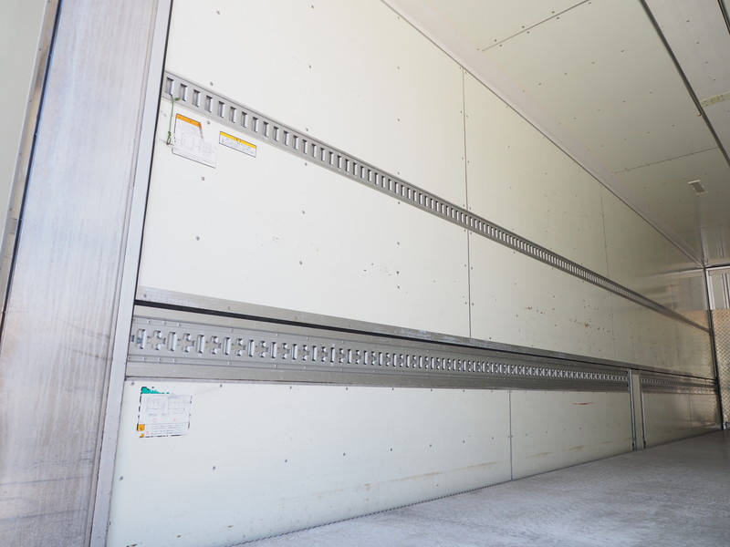 いすゞ ギガ 冷凍ウイング 大型 PKG-CYJ77W8 年式 H22[写真33]