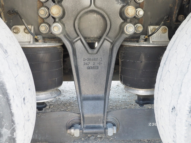 いすゞ ギガ 冷凍ウイング 大型 PKG-CYJ77W8 年式 H22[写真50]