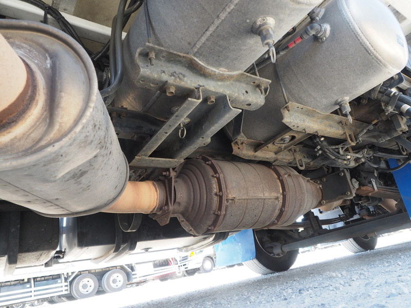 いすゞ ギガ 冷凍ウイング 大型 PKG-CYJ77W8 年式 H22[写真49]