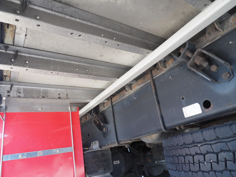 いすゞ ギガ 冷凍ウイング 大型 PKG-CYJ77W8 年式 H22[写真51]