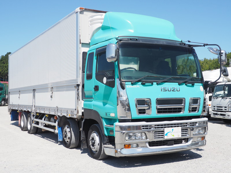 いすゞ ギガ 冷凍ウイング 大型 PKG-CYJ77W8 年式 H22[写真04]