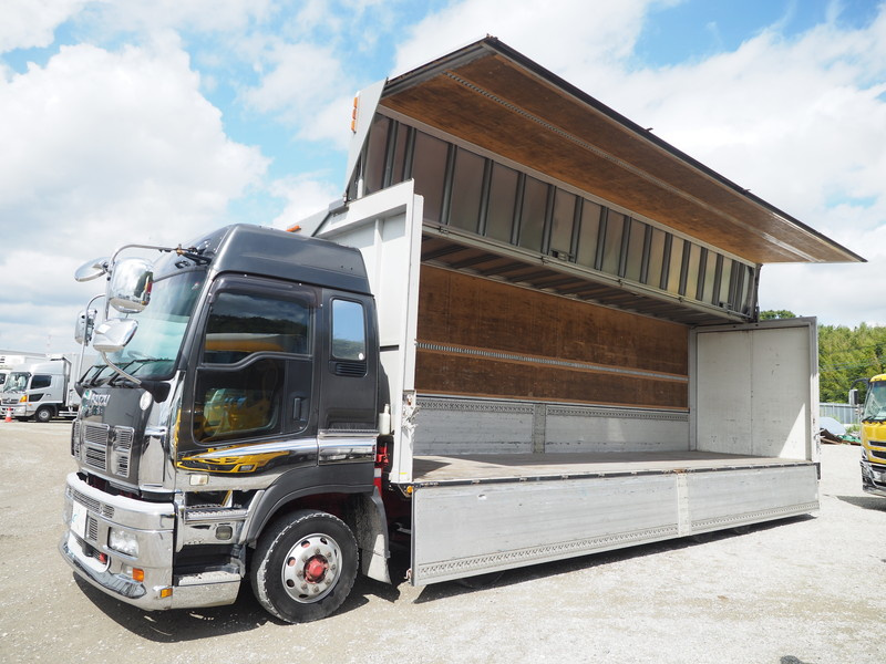いすゞ ギガ ウイング車 大型 PDG-CYJ77W8 年式 H22[写真16]