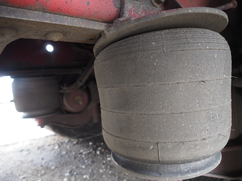 いすゞ ギガ ウイング車 大型 PDG-CYJ77W8 年式 H22[写真38]