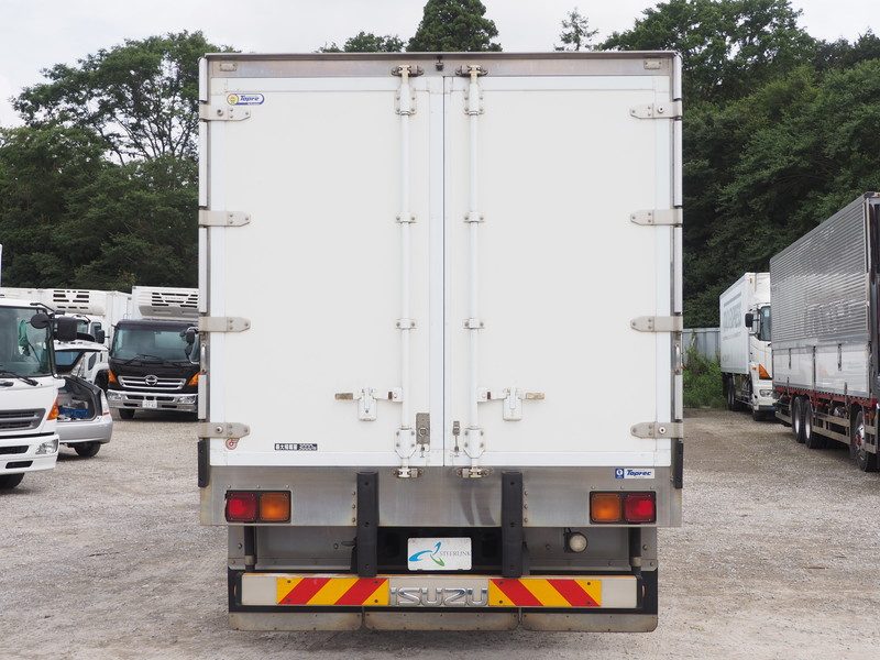 いすゞ フォワード 冷凍バン 中型 TKG-FRR90T2 年式 H27[写真07]