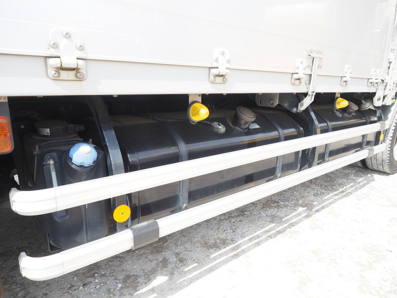 いすゞ ギガ ウイング車 大型 QKG-CYJ77A 年式 H27[写真15]