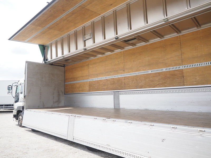 いすゞ ギガ ウイング車 大型 QKG-CYJ77A 年式 H27[写真19]