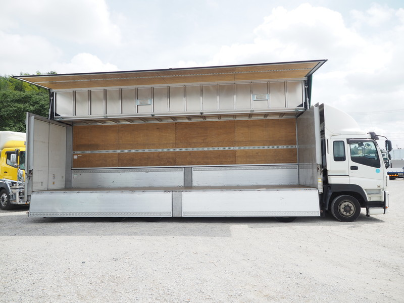 いすゞ ギガ ウイング車 大型 QKG-CYJ77A 年式 H27[写真11]