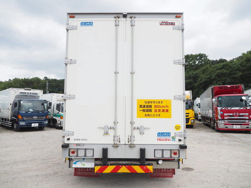 いすゞ ギガ ウイング車 大型 QKG-CYJ77A 年式 H27[写真06]