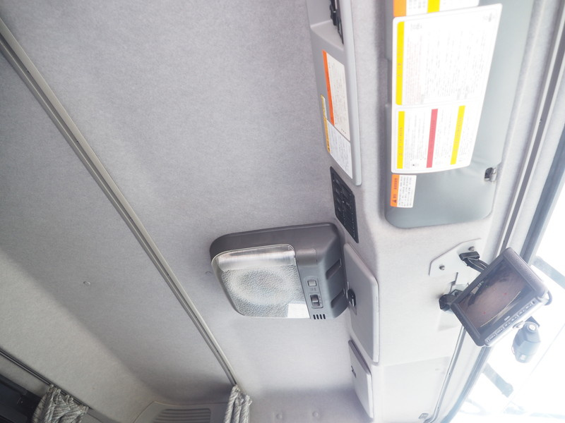 いすゞ ギガ ウイング車 大型 QKG-CYJ77A 年式 H27[写真33]