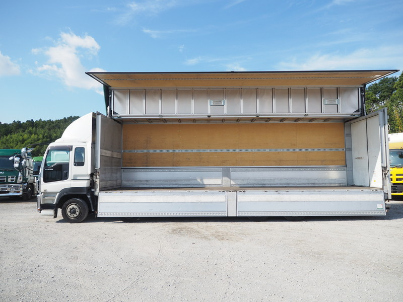 いすゞ ギガ ウイング車 大型 QKG-CYJ77A 年式 H27[写真17]
