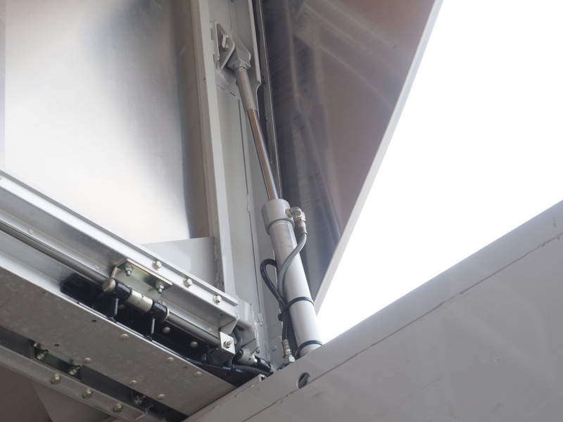 いすゞ フォワード ウイング車 中型 TKG-FRR90T2 年式 H27[写真14]