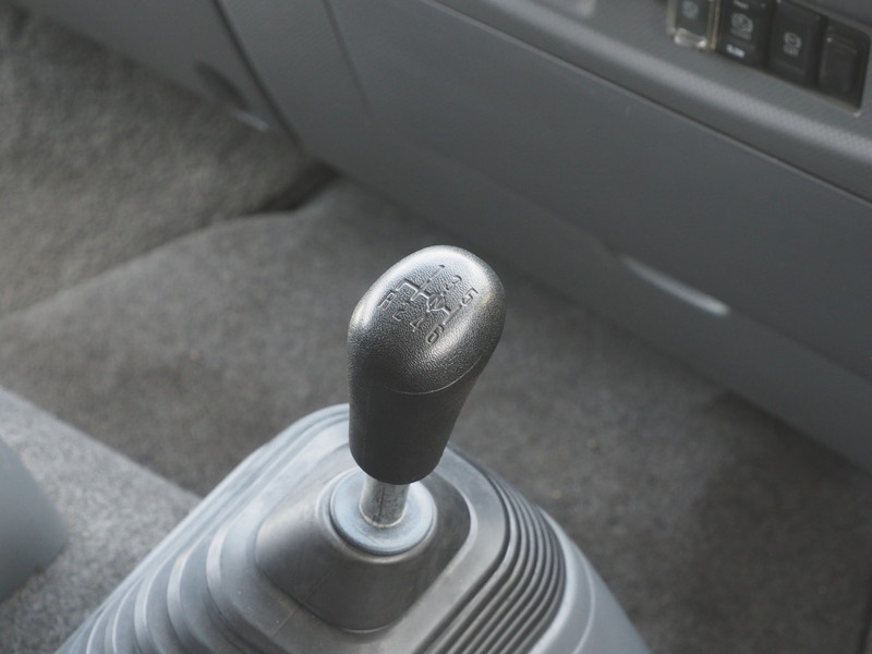 いすゞ フォワード ウイング車 中型 TKG-FRR90T2 年式 H27[写真42]