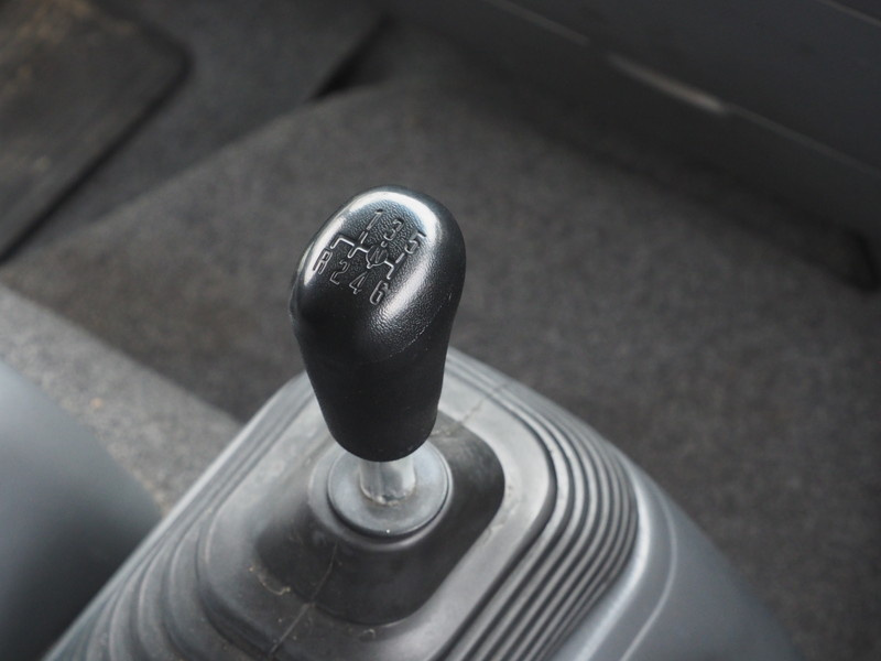 いすゞ フォワード ウイング車 中型 TKG-FRR90T2 年式 H25[写真31]