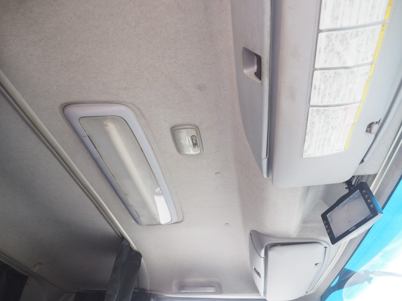 いすゞ フォワード ウイング車 中型 TKG-FRR90T2 年式 H25[写真28]