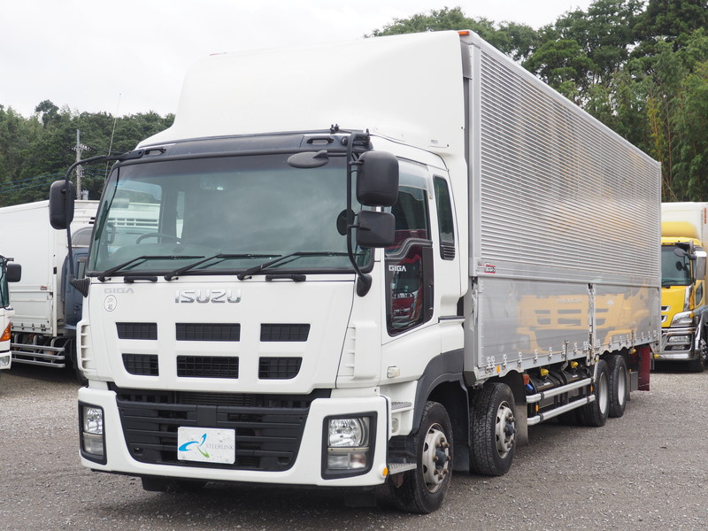 いすゞ ギガ ウイング車 大型 QKG-CYJ77A 年式 H25[写真01]