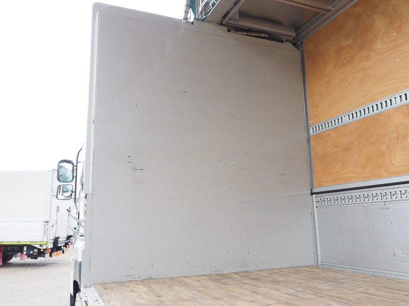 いすゞ ギガ ウイング車 大型 QKG-CYJ77A 年式 H25[写真22]