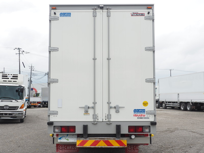 いすゞ ギガ ウイング車 大型 QKG-CYJ77A 年式 H25[写真06]