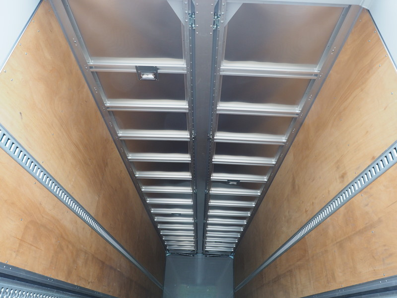 いすゞ ギガ ウイング車 大型 QKG-CYJ77A 年式 H25[写真29]