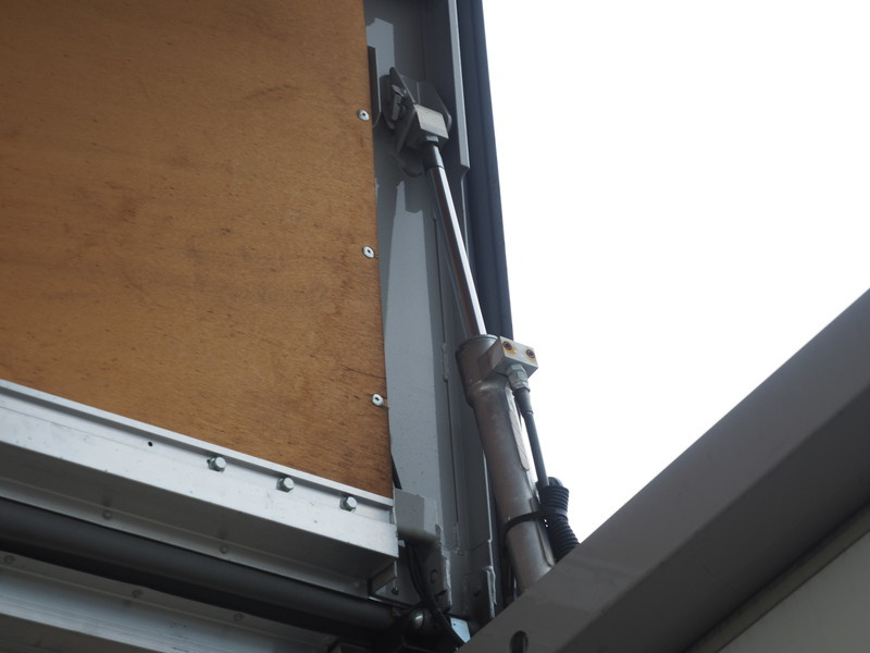 いすゞ エルフ ウイング車 小型 SKG-NPR85AN 年式 H24[写真17]