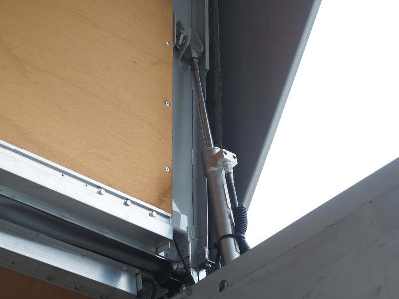 いすゞ エルフ ウイング車 小型 SKG-NPR85AN 年式 H24[写真11]