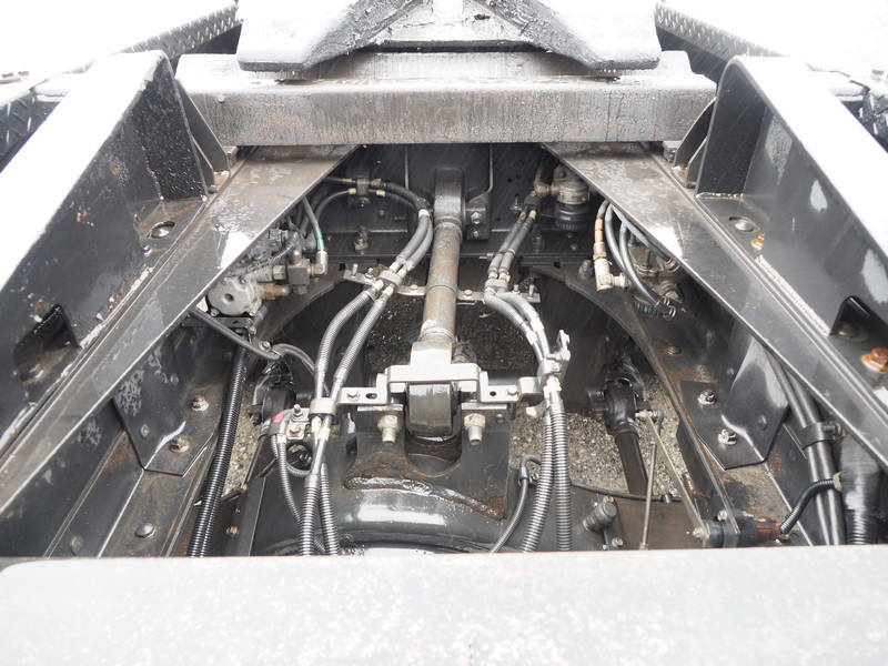 いすゞ ギガ トラクタ 大型 LDG-EXZ52AJ改 年式 H22[写真14]