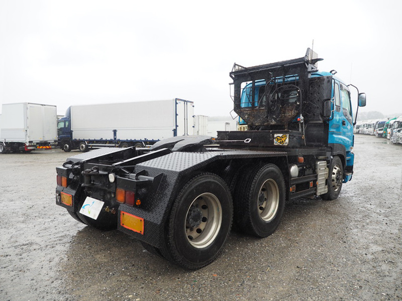 いすゞ ギガ トラクタ 大型 LDG-EXZ52AJ改 年式 H22[写真05]